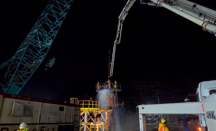 Obras noturnas na Ponte de Guaratuba