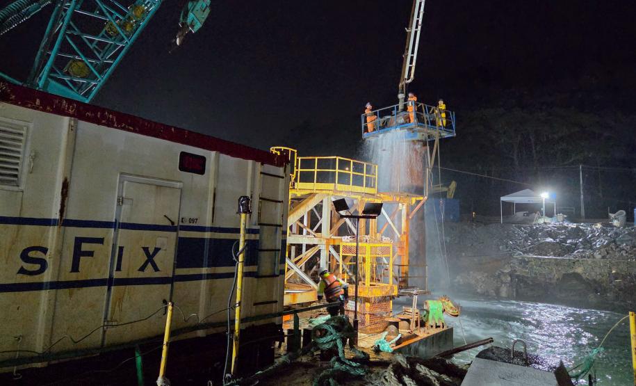 Obras noturnas na Ponte de Guaratuba