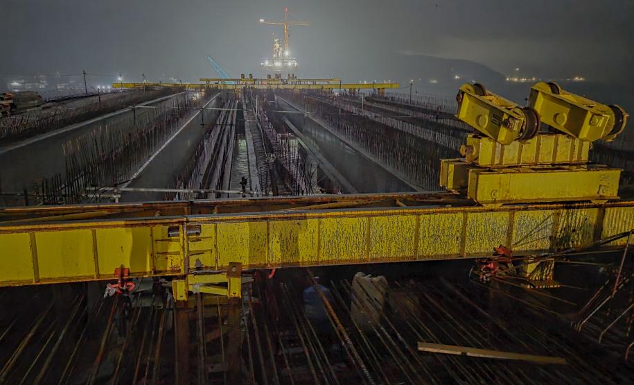 Obras noturnas na Ponte de Guaratuba