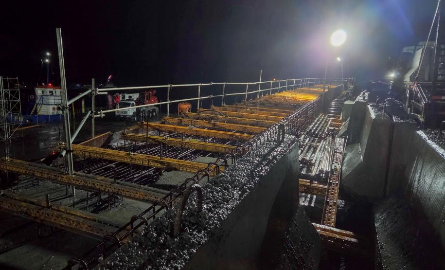 Obras noturnas na Ponte de Guaratuba