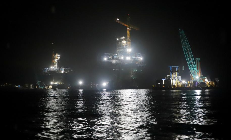 Obras noturnas na Ponte de Guaratuba