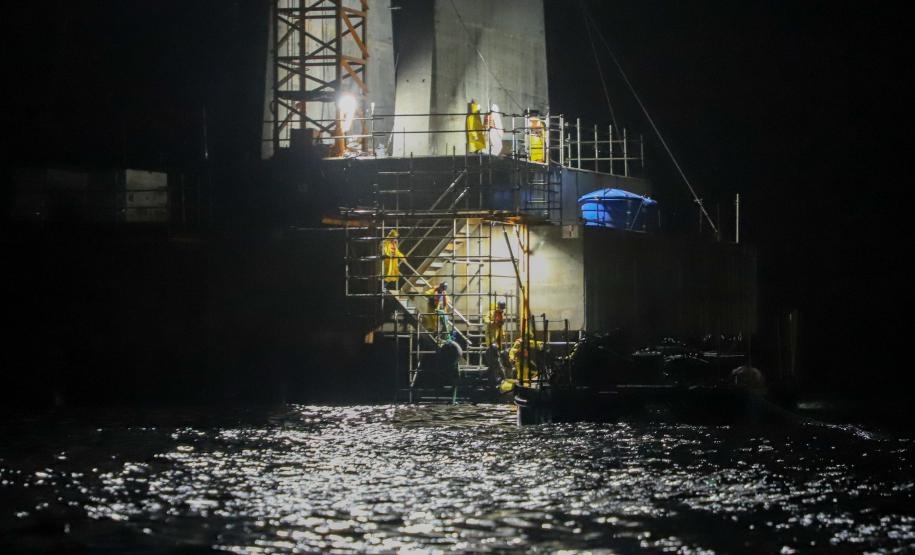 Obras noturnas na Ponte de Guaratuba