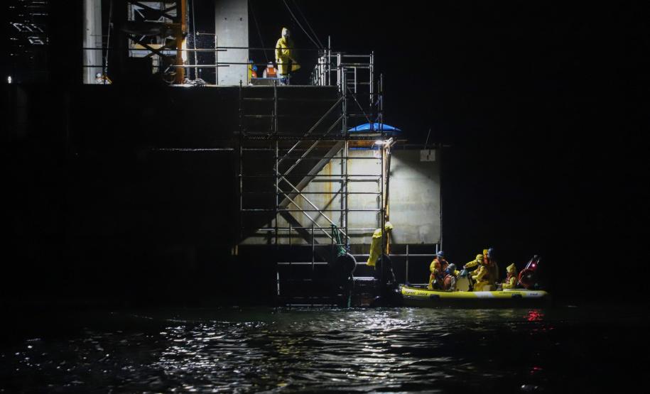Obras noturnas na Ponte de Guaratuba