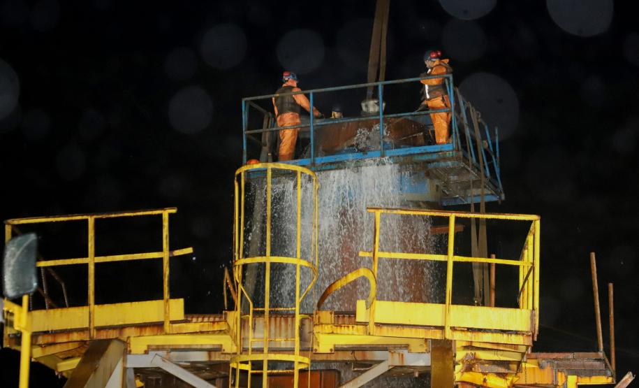 Obras noturnas na Ponte de Guaratuba