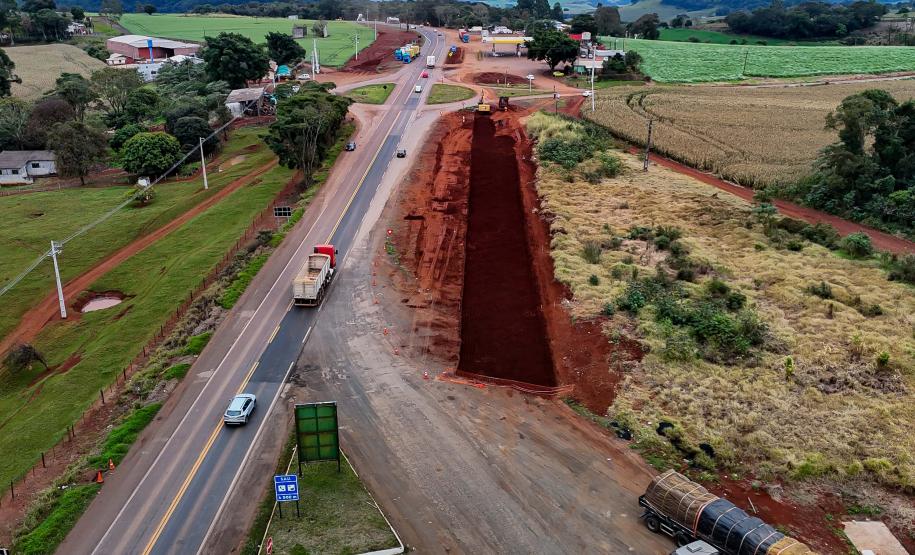 obras do novo viaduto de Lerroville