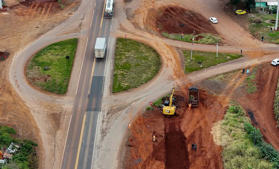 obras do novo viaduto de Lerroville