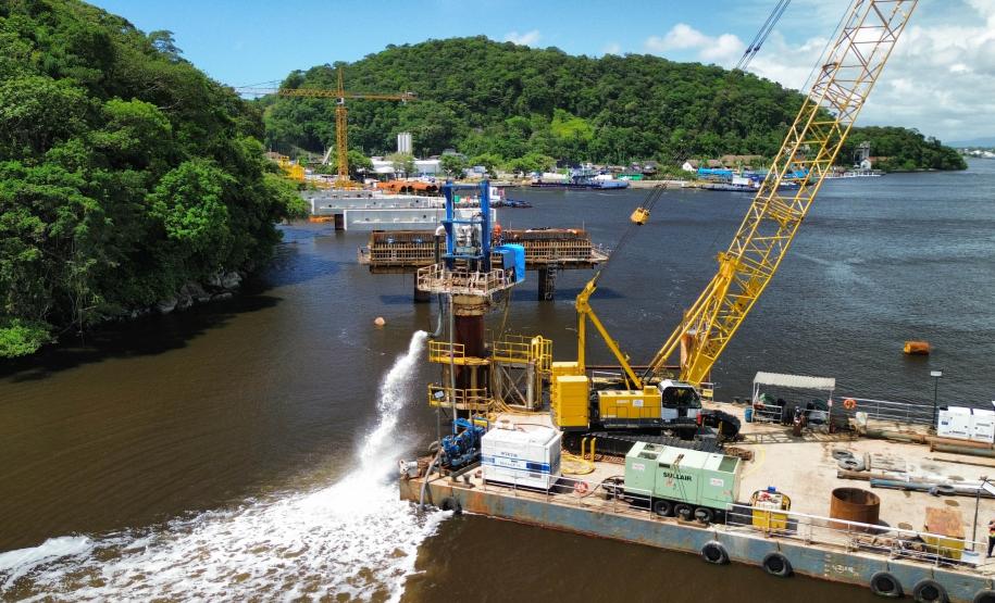 Obras na Ponte de Guaratuba