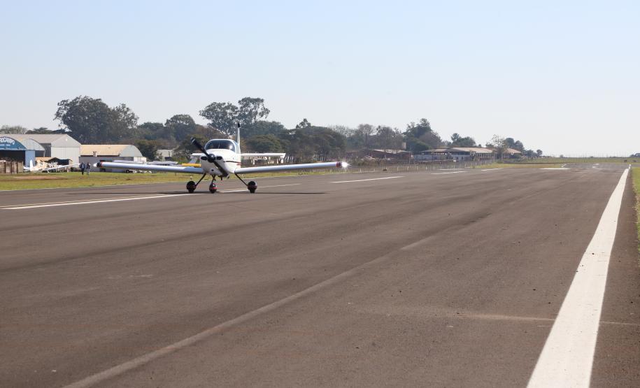 pista do aeroporto de Campo Mourão