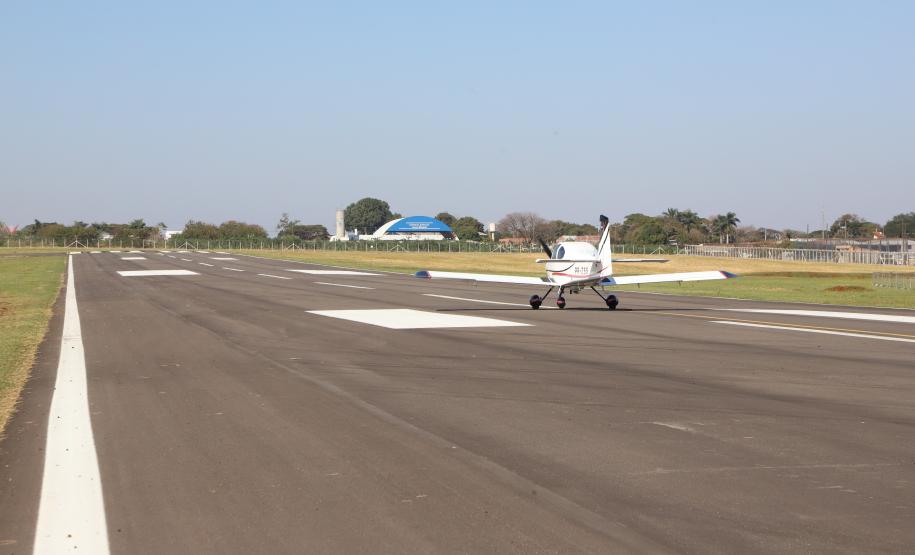 pista do aeroporto de Campo Mourão