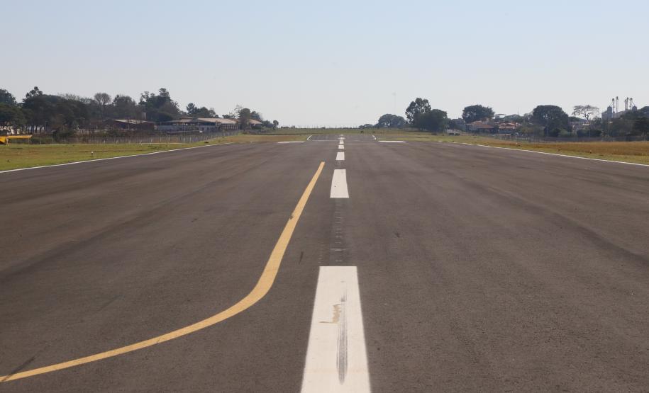 pista do aeroporto de Campo Mourão