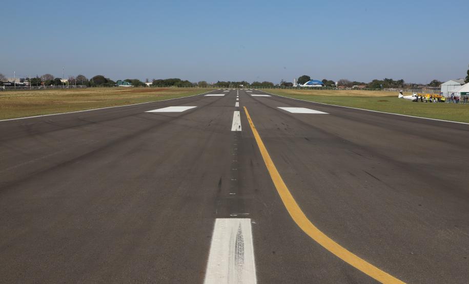 pista do aeroporto de Campo Mourão