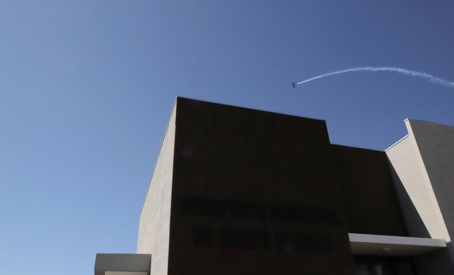 fachada do aeroporto de Campo Mourão