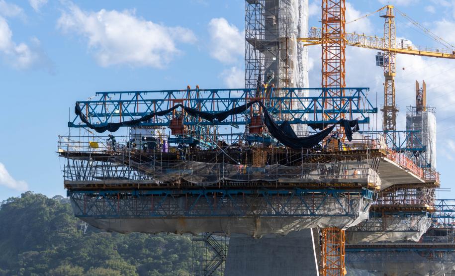 OBRAS PONTE DE GUARATUBA