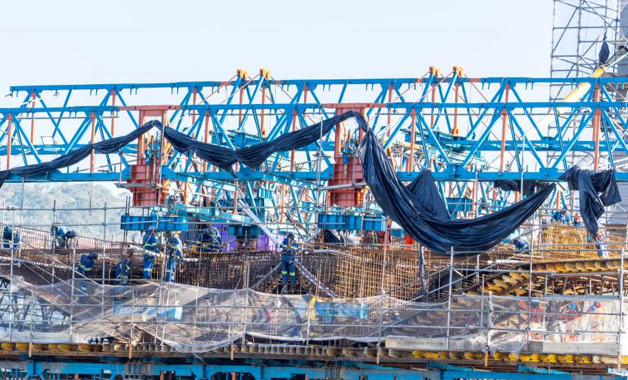 OBRAS PONTE DE GUARATUBA
