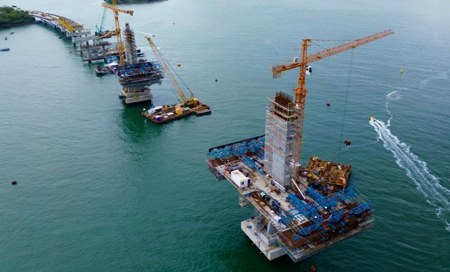 OBRAS PONTE DE GUARATUBA