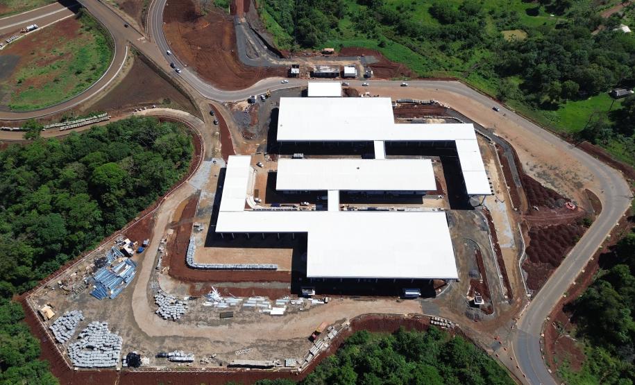 Obra da Perimetral Leste