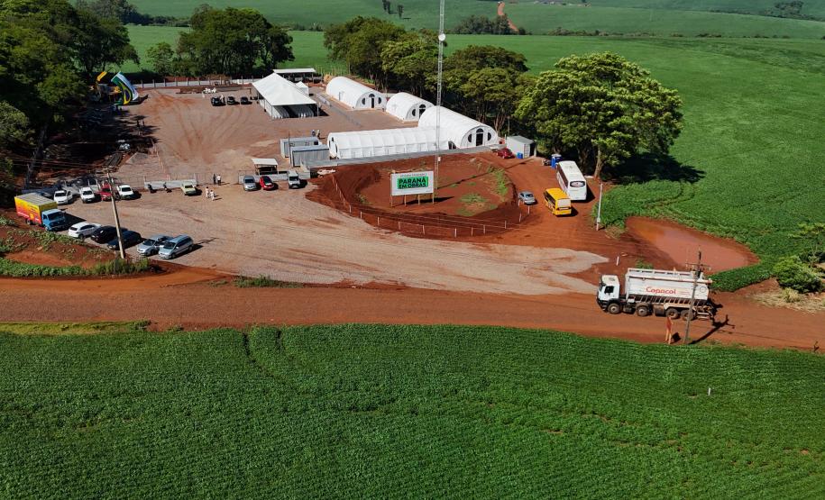Obras da pavimentação de rodovias de Nova Aurora, Tupãssi e Cafelândia