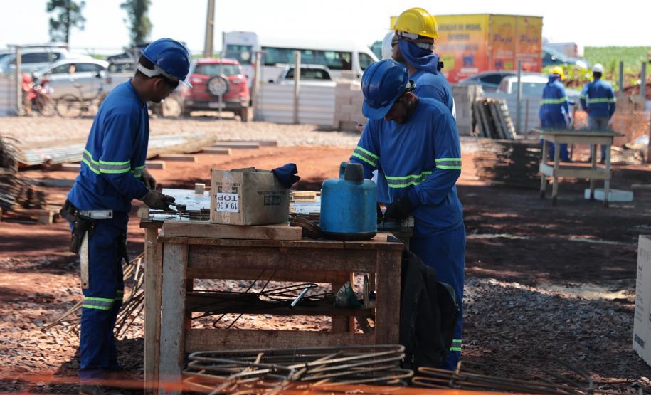 trabalhadores da pavimentação de rodovias de Nova Aurora, Tupãssi e Cafelândia