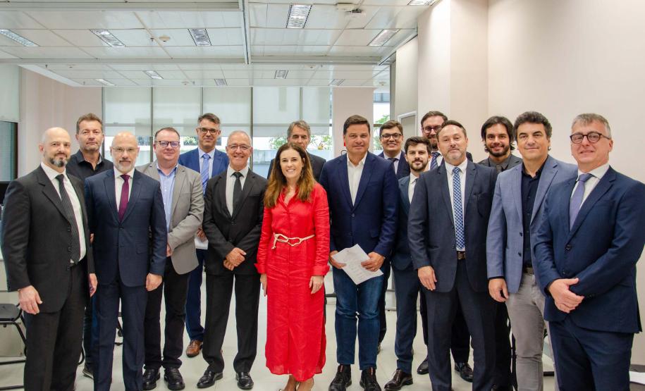 pessoas posando para a foto