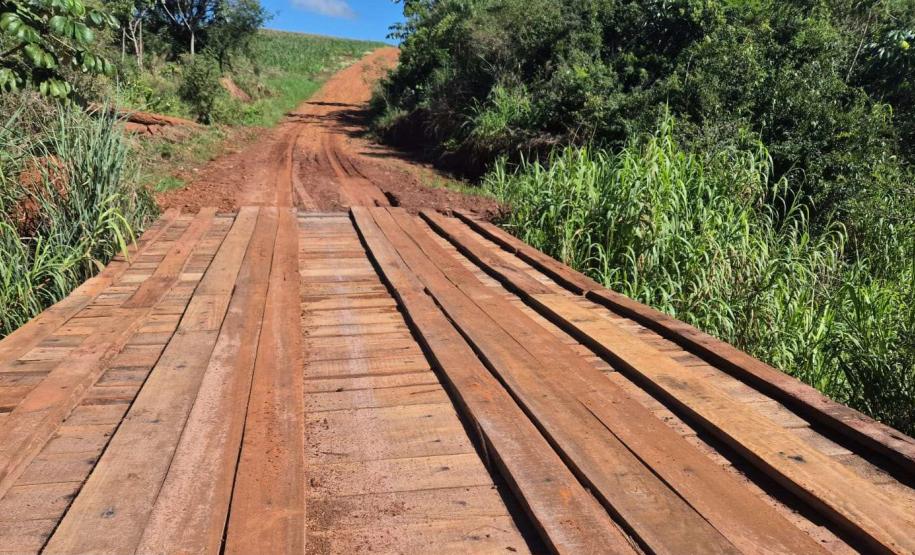 Ponte sobre o Córrego Sarandi - Estrada Nova Santa Helena