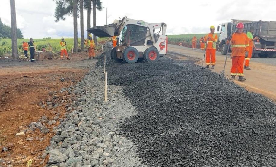 DER/PR faz melhorias no pavimento de trevo rodoviário em Candói