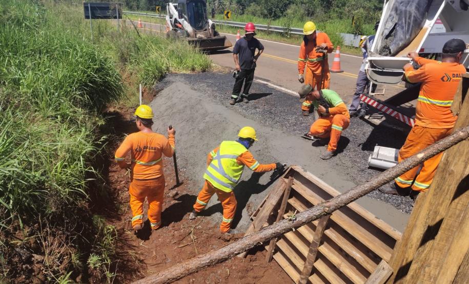 DER/PR faz melhorias no pavimento de trevo rodoviário em Candói
