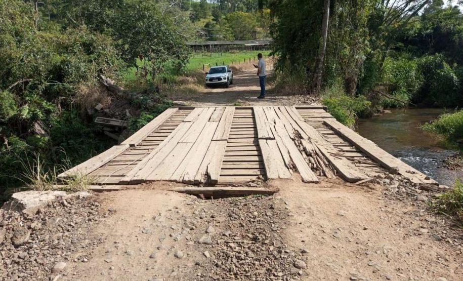 Estado e Cândido de Abreu vão construir nova ponte de concreto na zona rural
