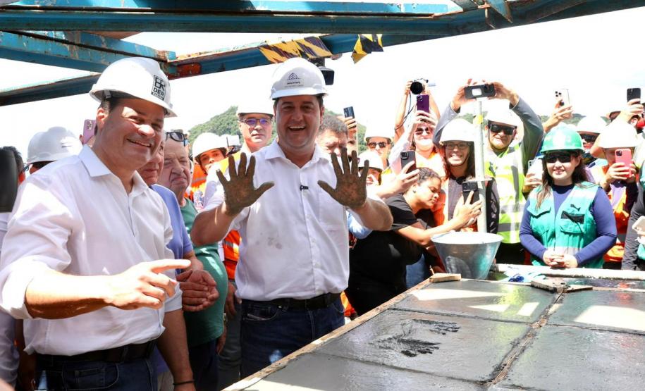 Conexão para a história: "beijo da ponte" garante ligação por terra entre Guaratuba e Matinhos