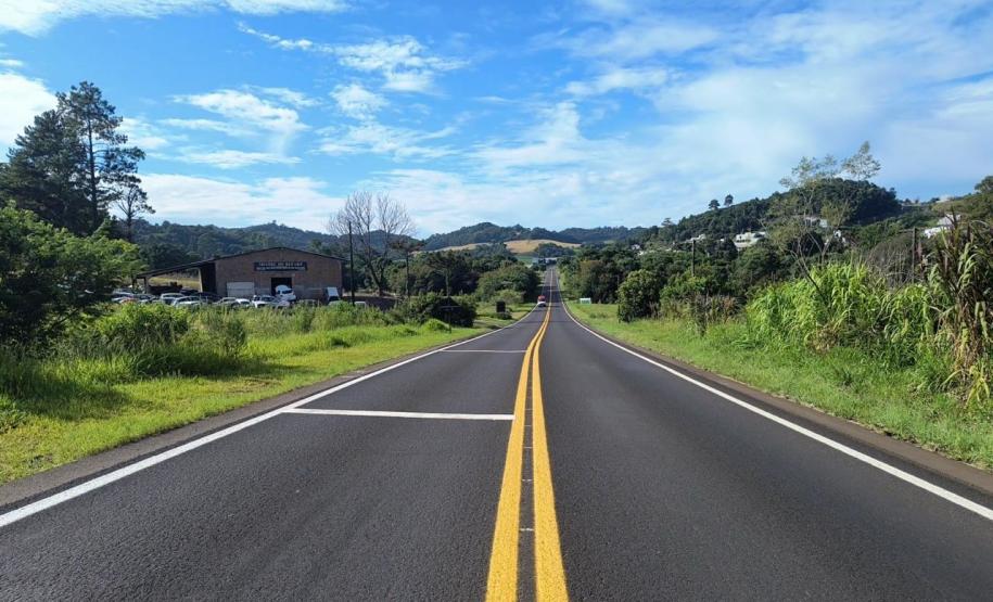 DER/PR reforça sinalização viária em Francisco Beltrão e na ligação com Itapejara D'Oeste