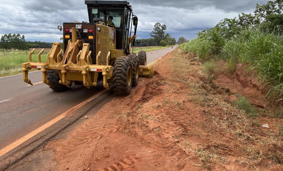 DER/PR começa conservação entre Santa Cruz de Monte Castelo e Querência do Norte