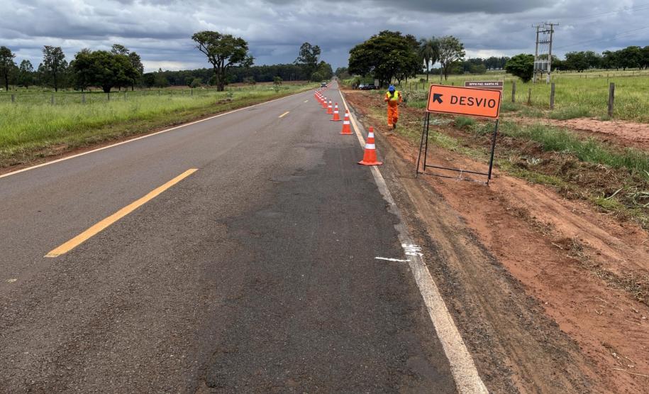 DER/PR começa conservação entre Santa Cruz de Monte Castelo e Querência do Norte