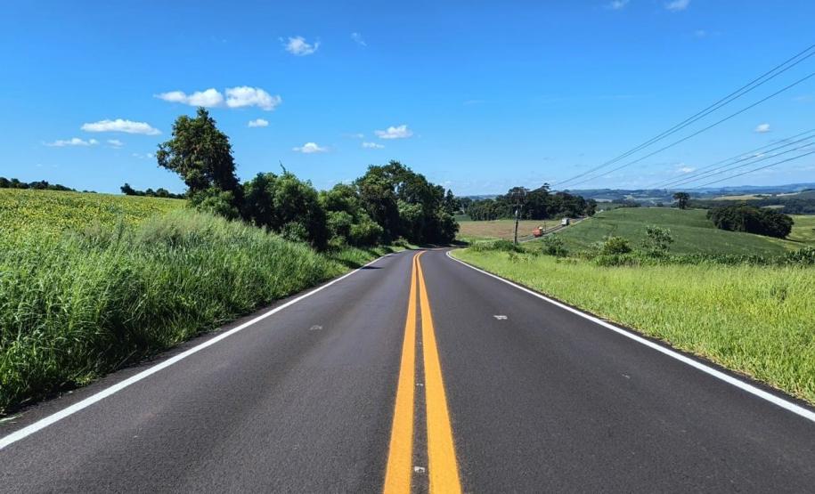 DER/PR reforça sinalização viária em Francisco Beltrão e na ligação com Itapejara D'Oeste