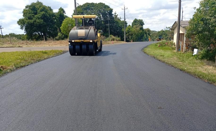 Rodovia de Foz do Jordão recebe melhorias na pista e nos acostamentos