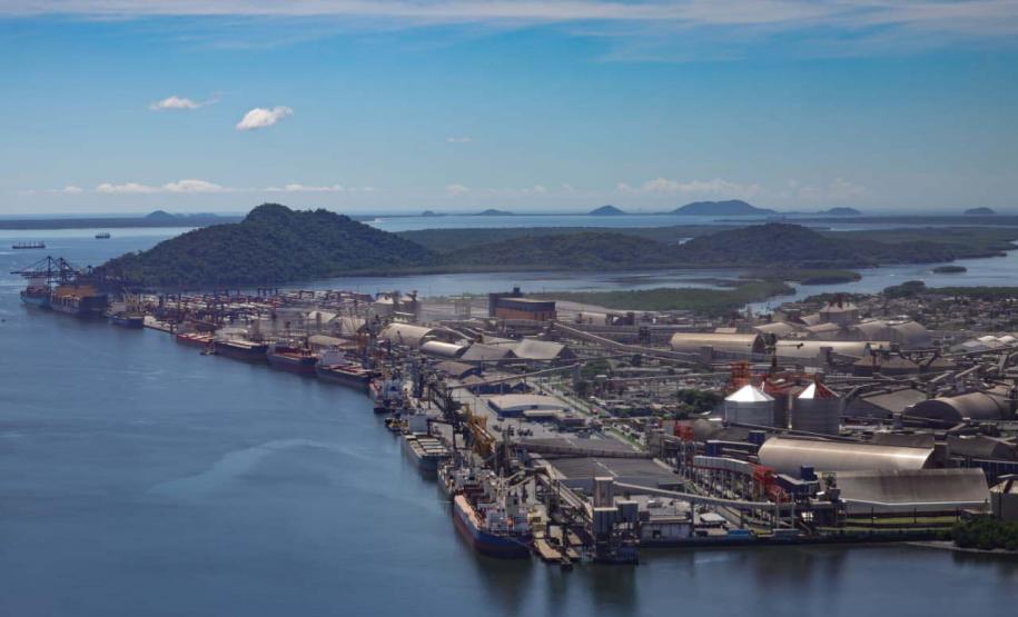 Porto de Paranaguá completa 91 anos como motor econômico do Paraná