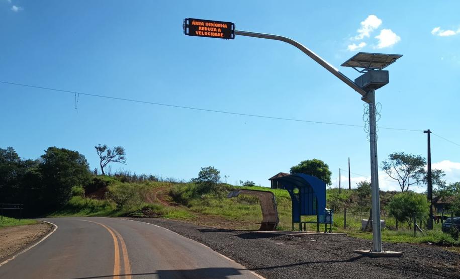 DER/PR testa abrigos de parada de ônibus que combinam tecnologia e acessibilidade