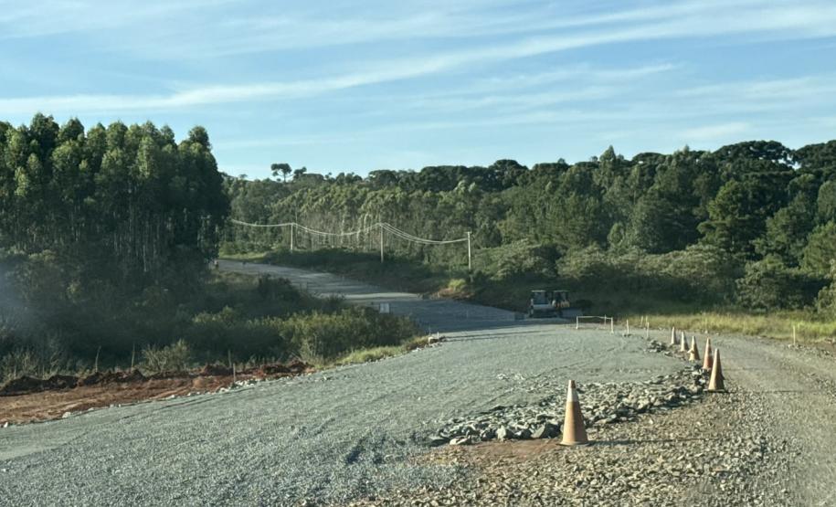 Obra de R$ 187 milhões, pavimentação de rodovia entre Imbaú e Reserva avança