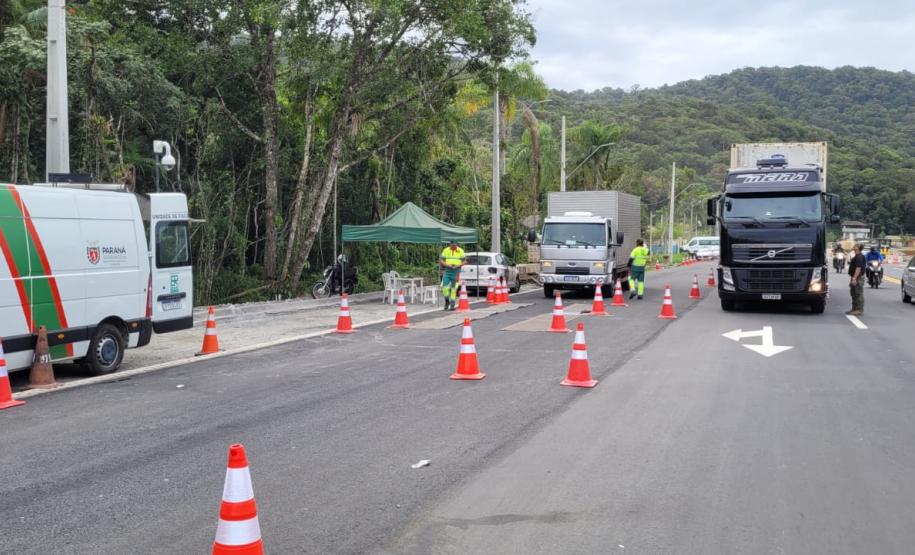 Balanças rodoviárias do DER/PR ajudam a fiscalizar excesso de carga de caminhões no Litoral