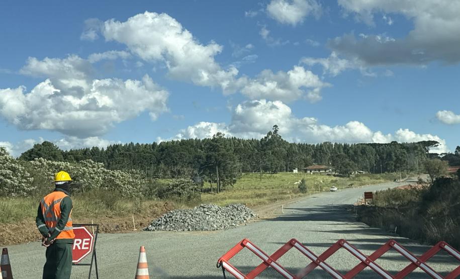 Obra de R$ 187 milhões, pavimentação de rodovia entre Imbaú e Reserva avança