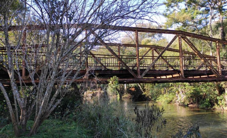 Edital para reforma de passarela entre Rio Branco do Sul e Cerro Azul tem resultado final