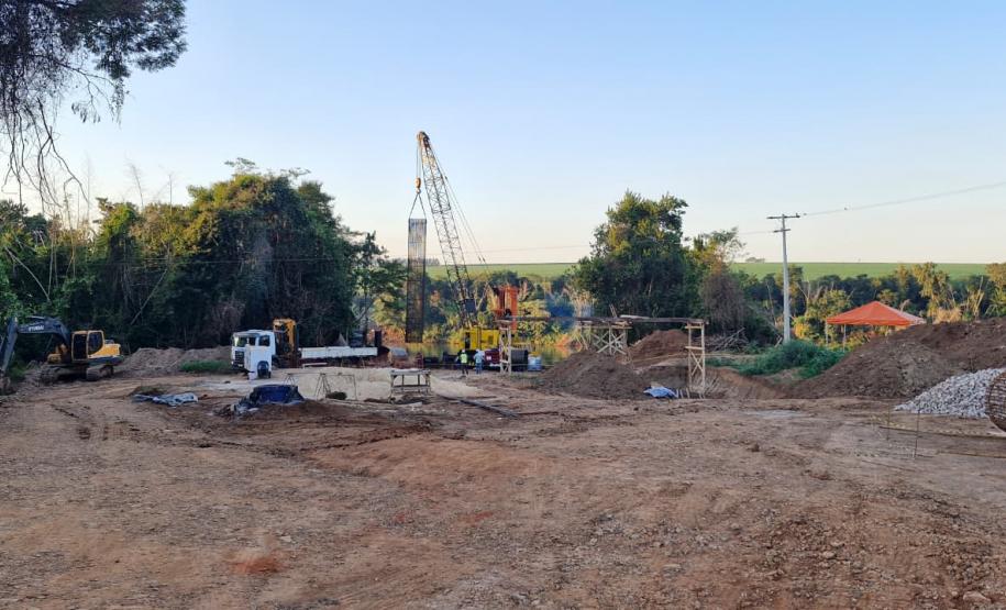 Nova ponte entre São Carlos do Ivaí e Japurá avança com atividades nas duas margens