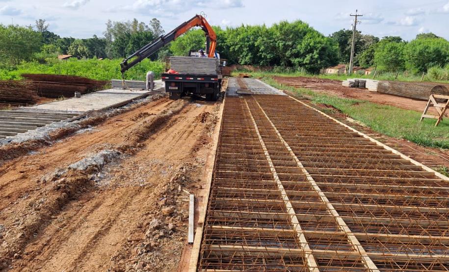 Nova ponte entre São Carlos do Ivaí e Japurá avança com atividades nas duas margens