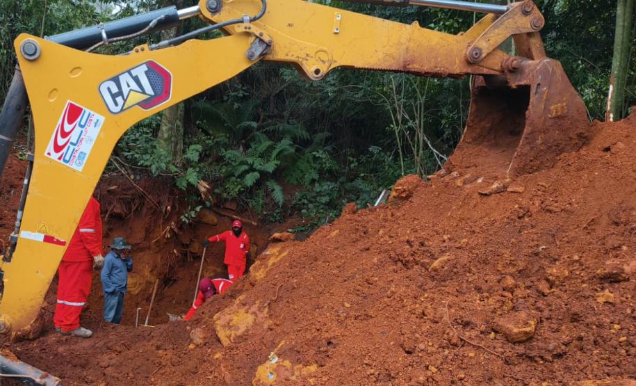 Obra de concreto em rodovias entre Nova Tebas e Pitanga avança em terraplenagem