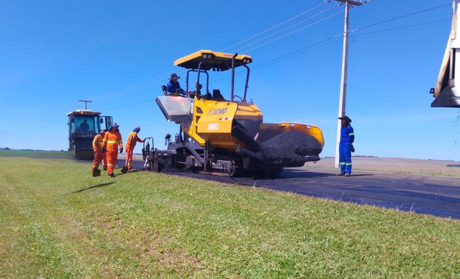 DER/PR recupera pavimento de rodovia entre Castro e Tibagi, nos Campos Gerais