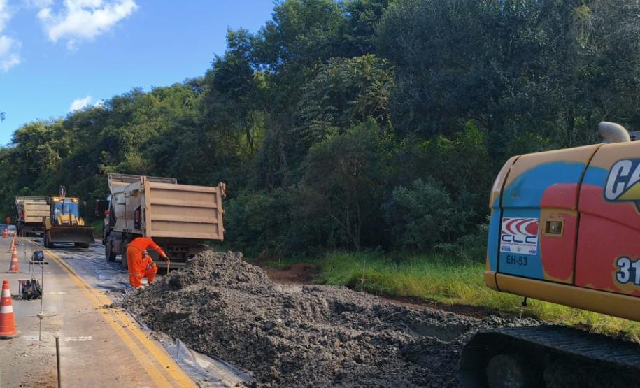 Obra de concreto em rodovias entre Nova Tebas e Pitanga avança em terraplenagem