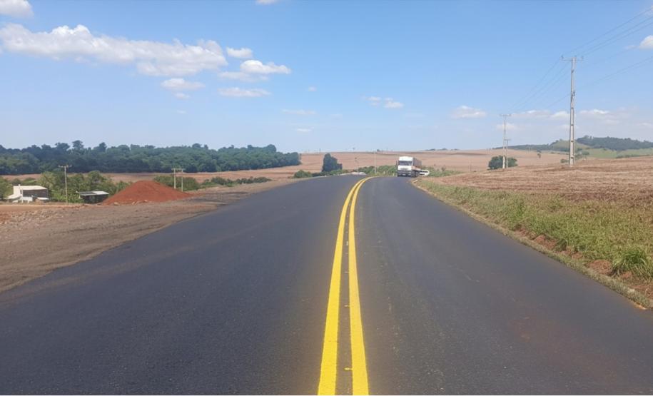 DER/PR reforça o pavimento da PR-090 entre Sertanópolis e Bela Vista do Paraíso