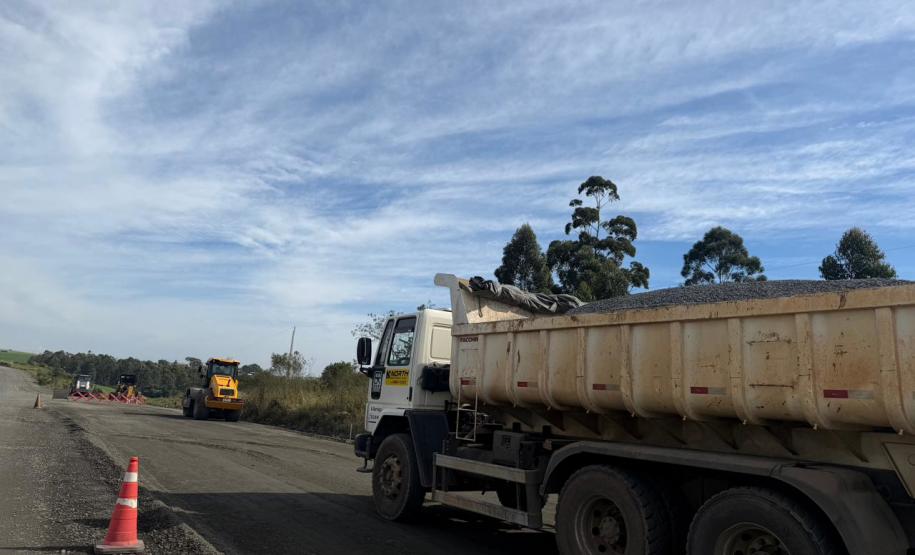 No 3° mês, pavimentação da rodovia entre Imbaú e Reserva chega a 7,5% de execução