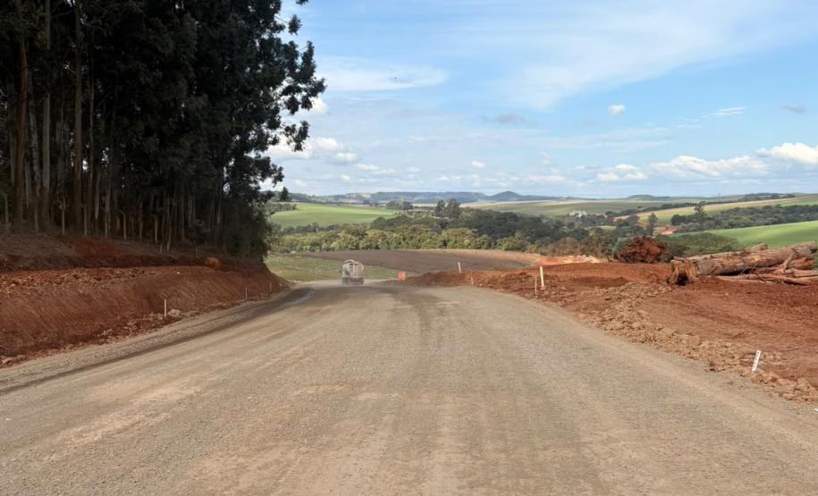 Sonho antigo, PR-239 entre Mato Rico e Roncador já tem obras de pavimentação