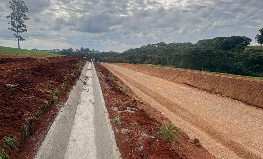 Sonho antigo, PR-239 entre Mato Rico e Roncador já tem obras de pavimentação