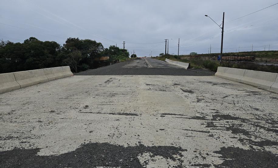 Obra de pavimentação da PR-364 em Irati é retomada após conclusão de estudo sobre fósseis