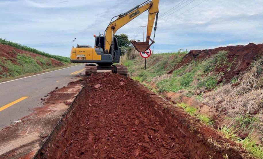 PR-445 entre Bela Vista do Paraíso e Primeiro de Maio recebe melhorias no pavimento